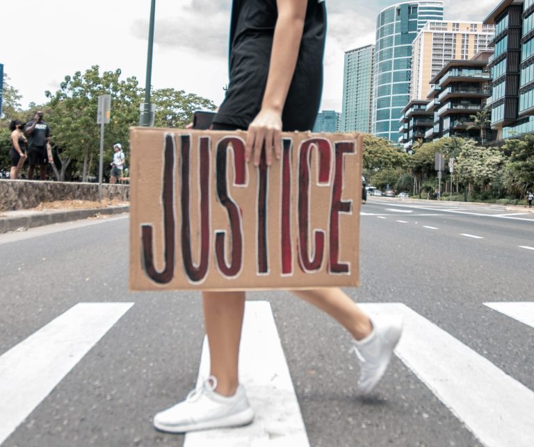 Access to justice and the right to an effective remedy for human rights